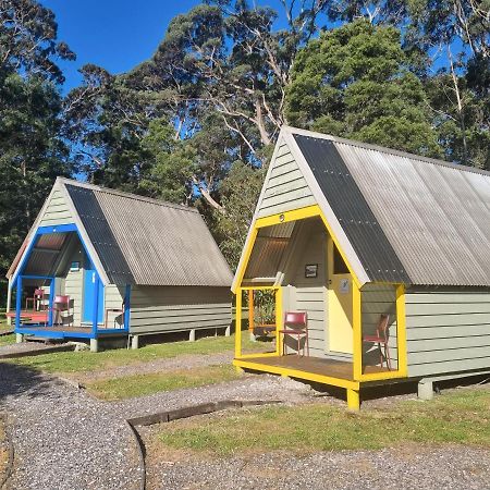 Strahan Backpackers Экстерьер фото